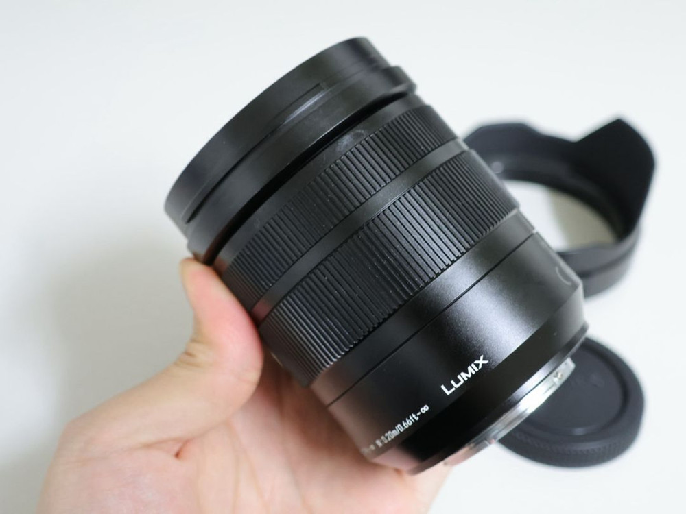 파나소닉 라이카 12-60mm F2.8-4.0 렌즈 이미지