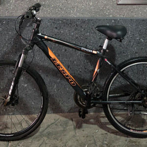 레스포 스팅거 HB 블랙/오렌지 25인치 MTB + 자뮬쇠 이미지