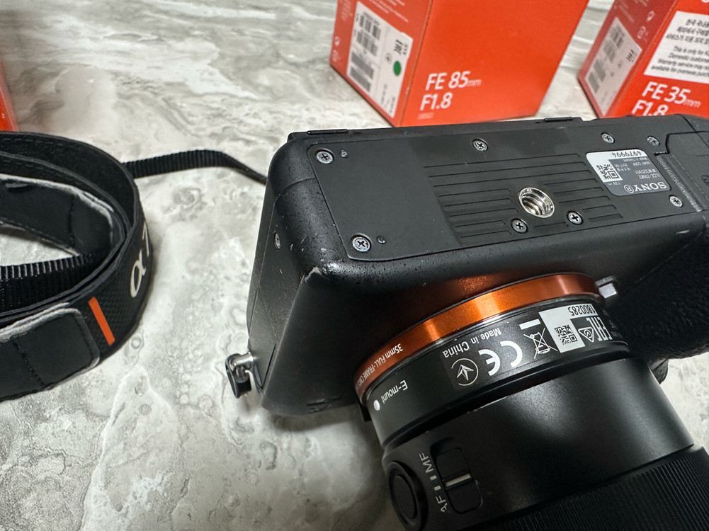 소니 A7R2, fe35.8, 85.8 렌즈 2개 + 악세사리 다수 이미지