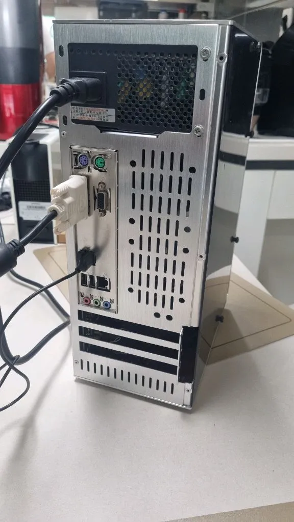 i3 8100, 16G, 120G ssd 미니 PC 이미지