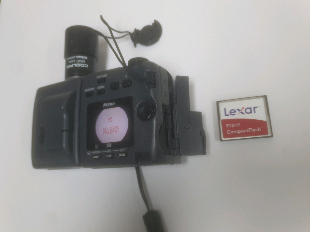 니콘 쿨픽스 E995 카메라 / 부품용 이미지