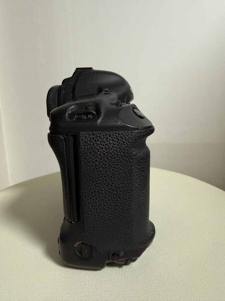 캐논 EOS-1Ds Mark II 판매해요 이미지
