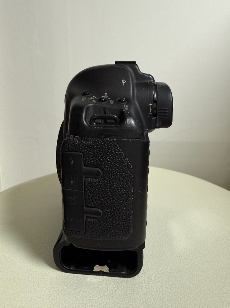 캐논 EOS-1Ds Mark II 판매해요 이미지