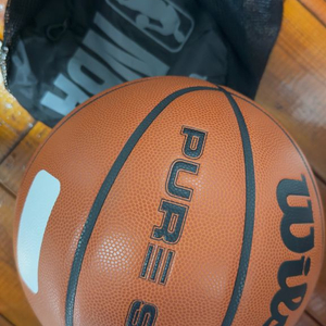 윌슨 퓨어샷 농구공 NCAA PURE SHOT, WTB0540, 7호(지름24cm), 1개 이미지