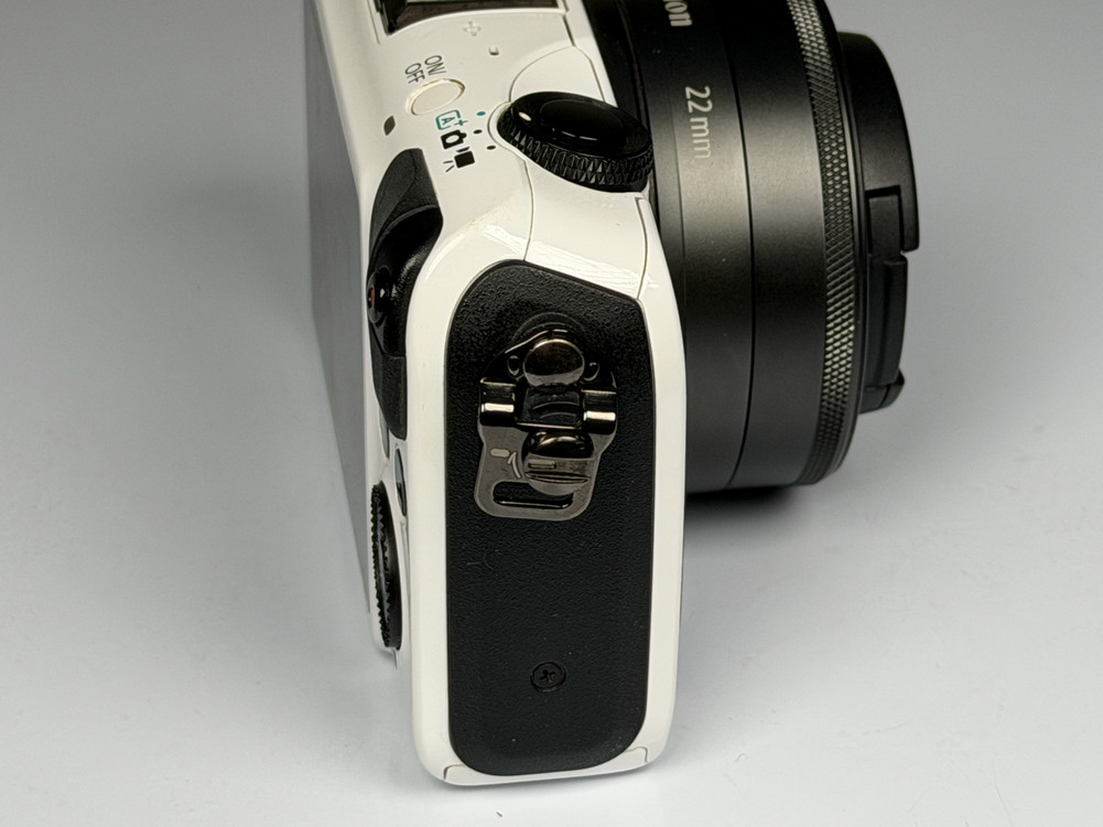 캐논 EOS M 바디 + EFM 22mm 미러리스 레트로 빈티지 카메라 이미지