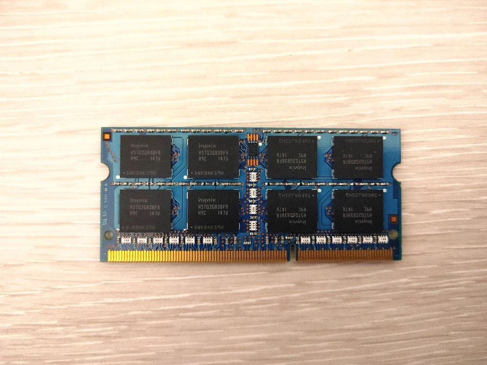 하이닉스 노트북용 DDR3 PC3-10600S 4GB 메모리 이미지