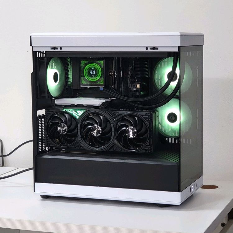 270K PLUS 5070Ti 아이온2 배그 붉은사막 컴퓨터 이미지