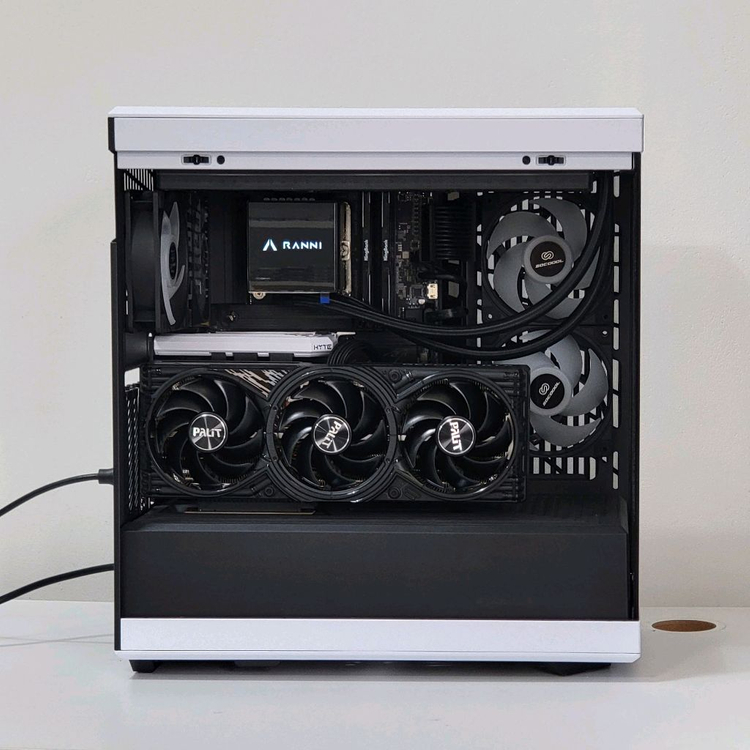 270K PLUS 5070Ti 아이온2 배그 붉은사막 컴퓨터 이미지