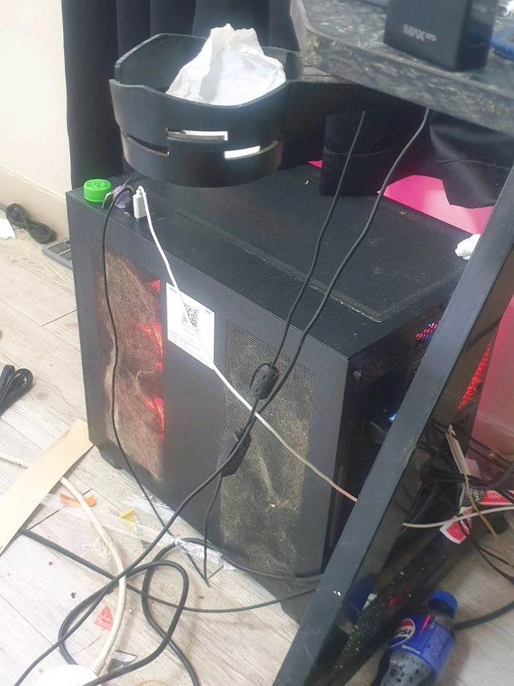9800x3d 5060 고성능 게이밍 PC 본체 - 안심되는 중고거래