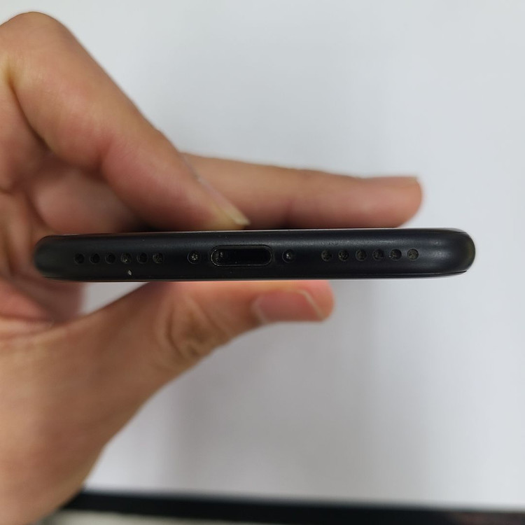 아이폰7 매트블랙 32GB 배터리87% (카메라무음) 기능정상 201854 이미지