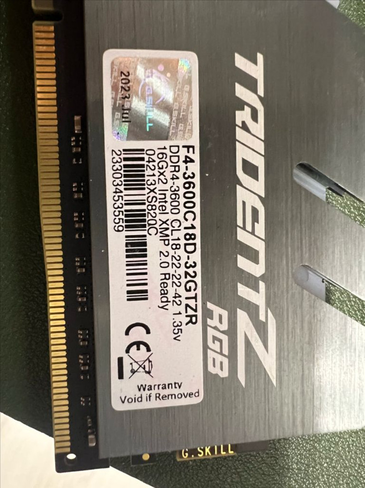 지스킬 DDR4-3600CL18 TRIDENT Z RGB 16G-2개 32G 이미지