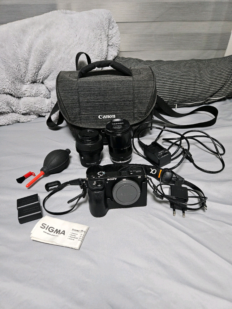 [가격인하 풀박스] 소니 a6500 미러리스 카메라 + 시그마 30mm F1.4 + 탐론 18-200mm 렌즈 이미지