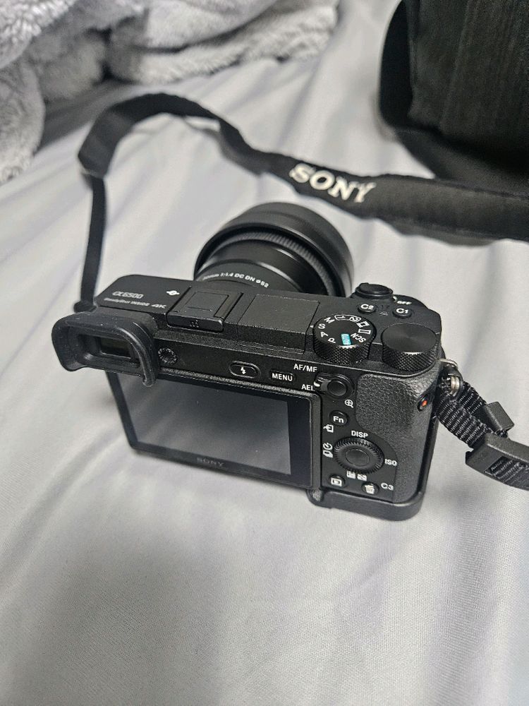 [가격인하 풀박스] 소니 a6500 미러리스 카메라 + 시그마 30mm F1.4 + 탐론 18-200mm 렌즈 이미지