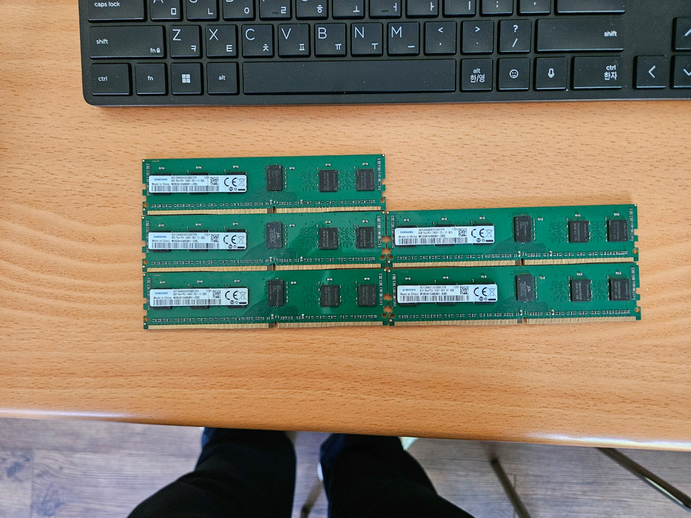 서버용 삼성 DDR4 8GB 2400T 5개 이미지