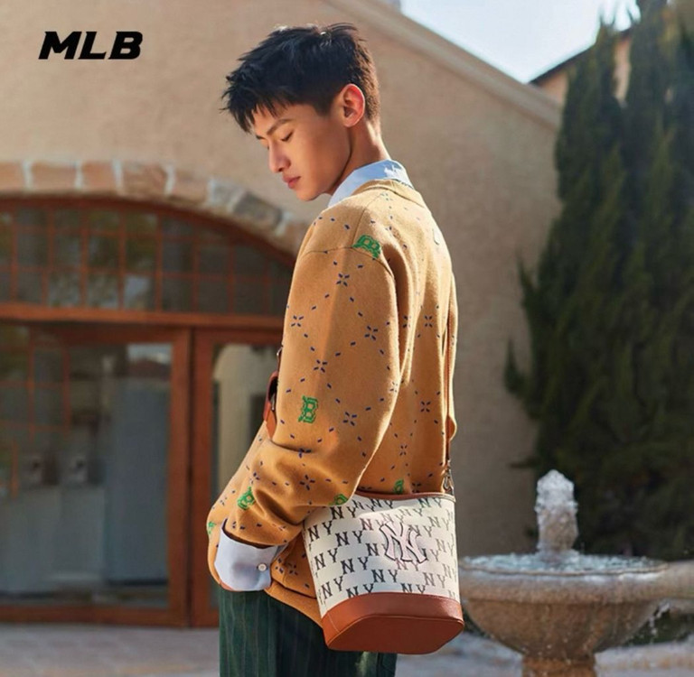 MLB 보스턴 레드삭스 패턴 가디건 베이지 이미지