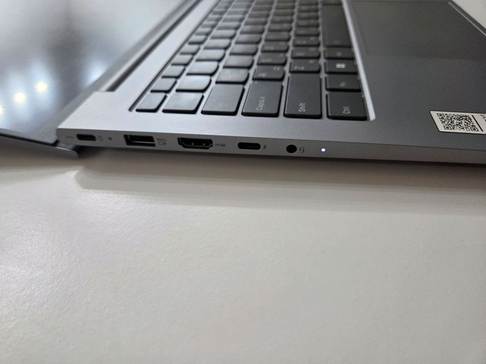 레노버 씽크북 14G6 IRL 14인치 노트북 이미지