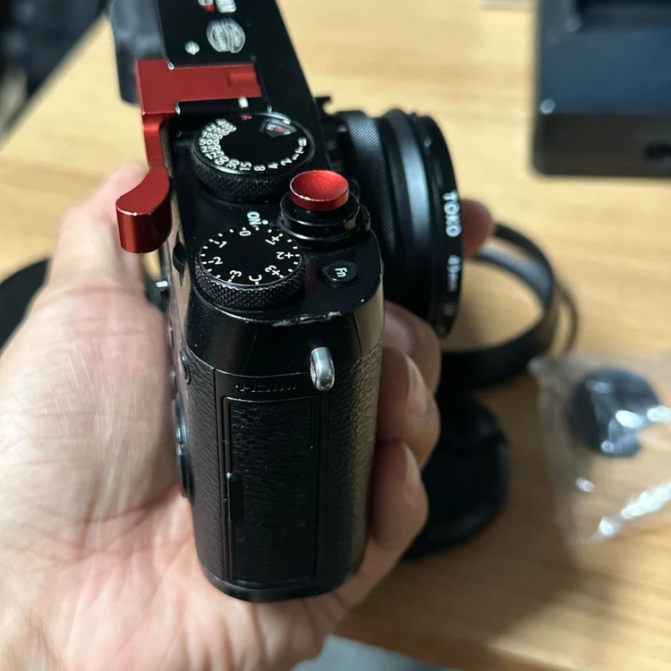[직거래]후지필름 X100F 블랙 일본판 풀박스 판매합니다. 이미지