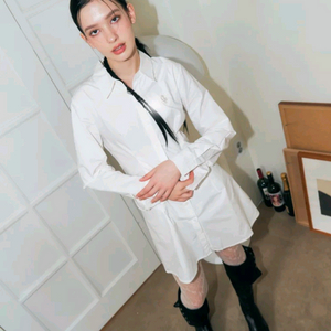 팬시클럽 아일렛 코르셋 화이트셔츠원피스 이미지
