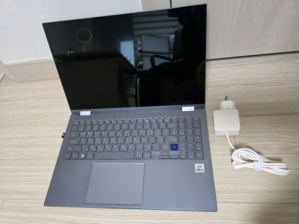 삼성 갤럭시북 플렉스 NT751QCJ 360 i5 15.6인치 노트북 /거의새것 이미지