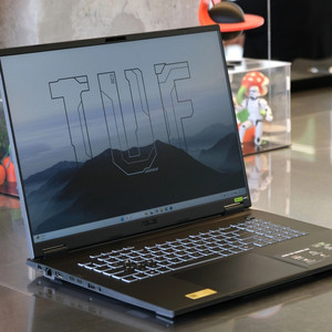 [최저가]ASUS 18인치 게이밍노트북 TUF(라이젠7 260/5070/1TB) 이미지
