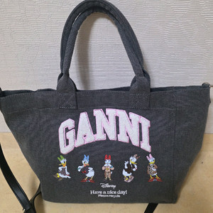 가니 (GANNI)디즈니 콜라보 캐릭터 에코백 이미지