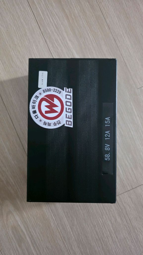 전동스케이트보드 라이트링팝니다. 이미지