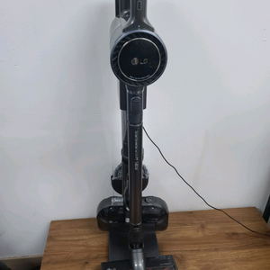 LG 코드제로무선청소기 A9 A9579I(삼성배터리교체 2개 각각 56분작동,물걸레키트포함,전체 청소완) 이미지