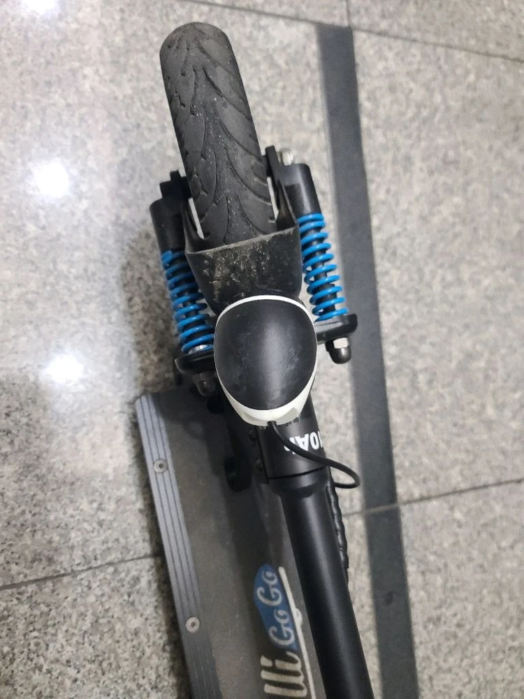 롤리고고 전동 킥보드 10ah 가방 포함 이미지