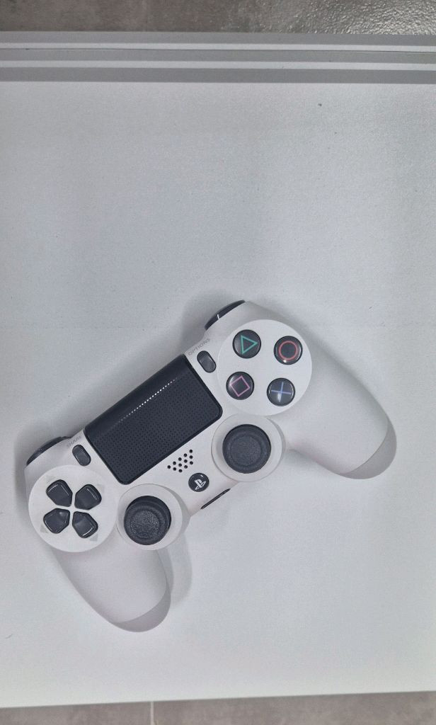 ps4 pro 판매합니다. 이미지
