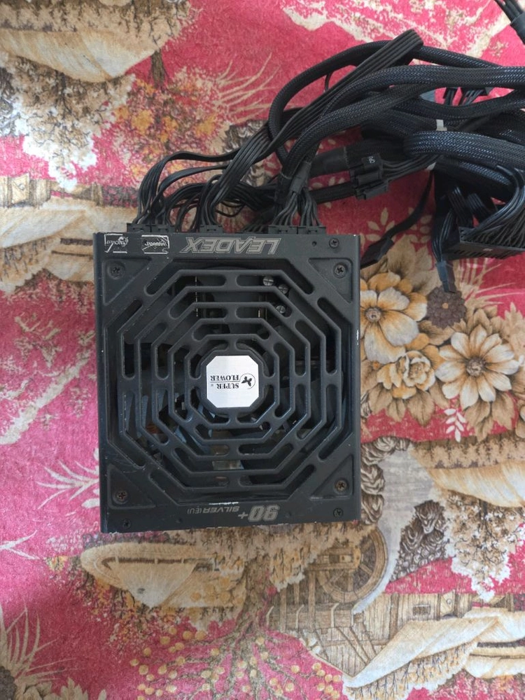 슈퍼플라워 850w 모듈러 파워서플라이 - 안심되는 중고거래