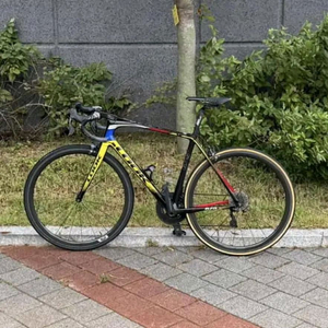 룩 675 로드 자전거 이미지