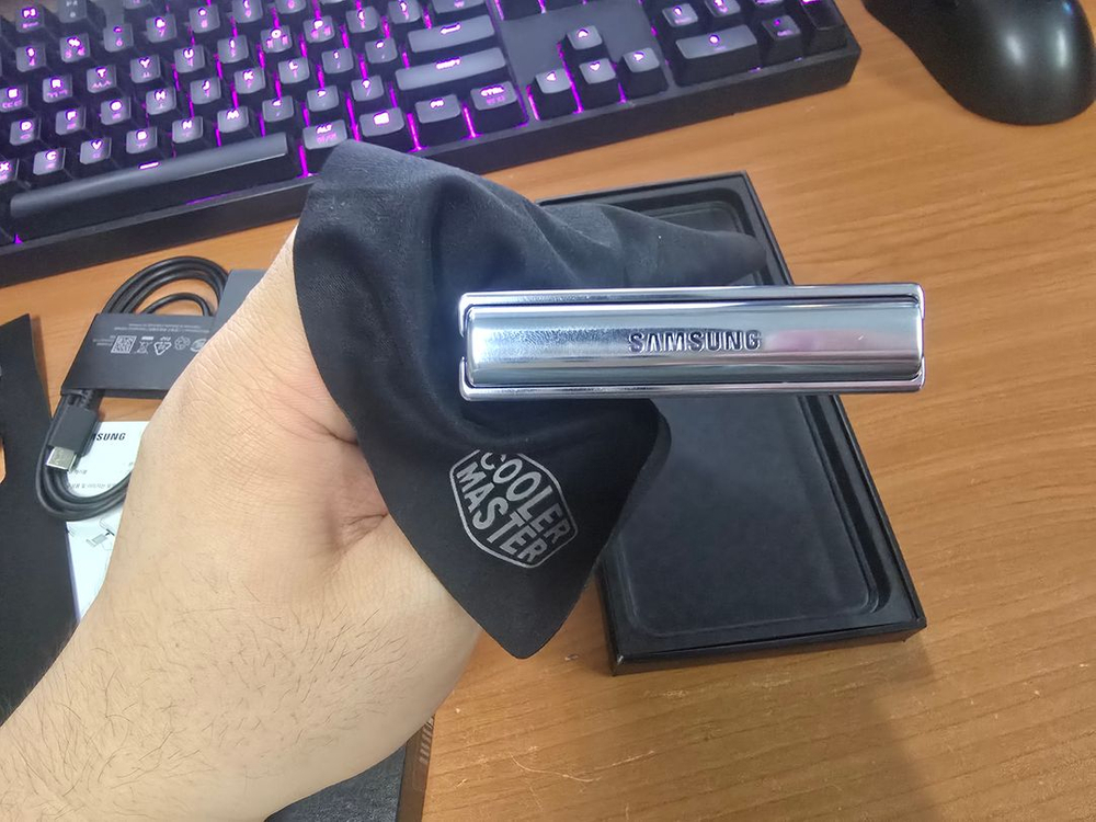갤럭시 Z플립 4 256G 보라 퍼플 이미지
