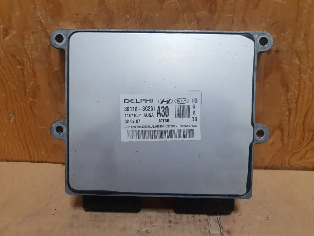 (중고) 그랜저TG 중고품 ECU (바로시동가능품) 39110-3C201 A30 / 391103C201 이미지