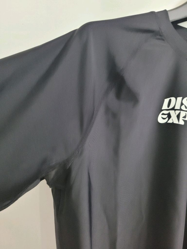 새상품)디스커버리 남성 래쉬가드 상의 M~2XL 이미지