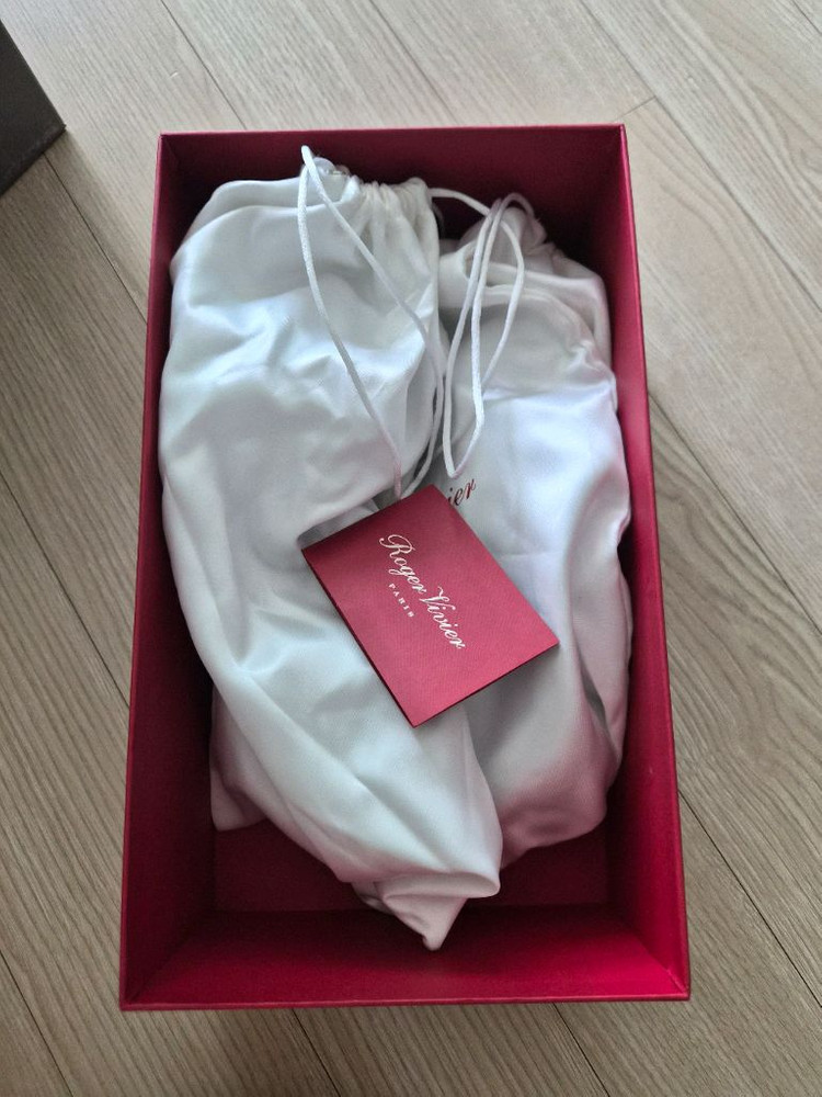 로저비비에 샌들 235 이미지