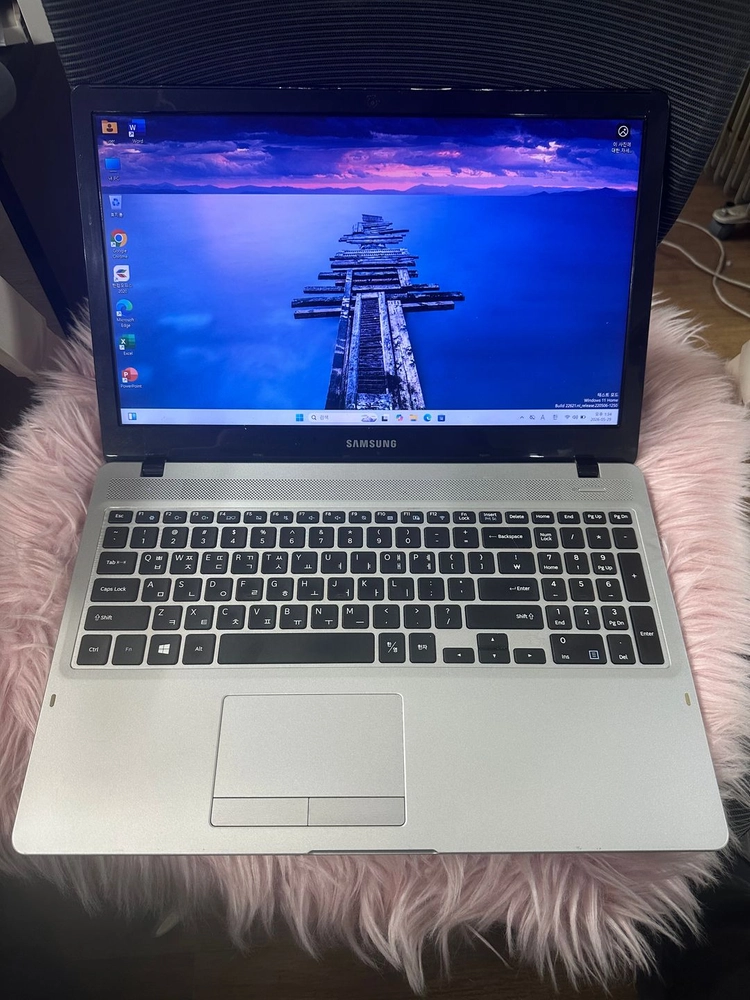 삼성 노트북 NT500 R5H 인텔 i5 램8G SSD256G Win11 이미지