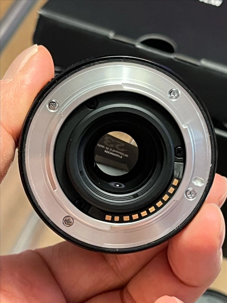 XF 23mm F2 R WR 렌즈 이미지