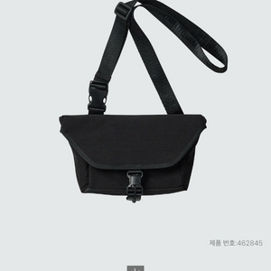 유니클로u 미니메신저백 이미지