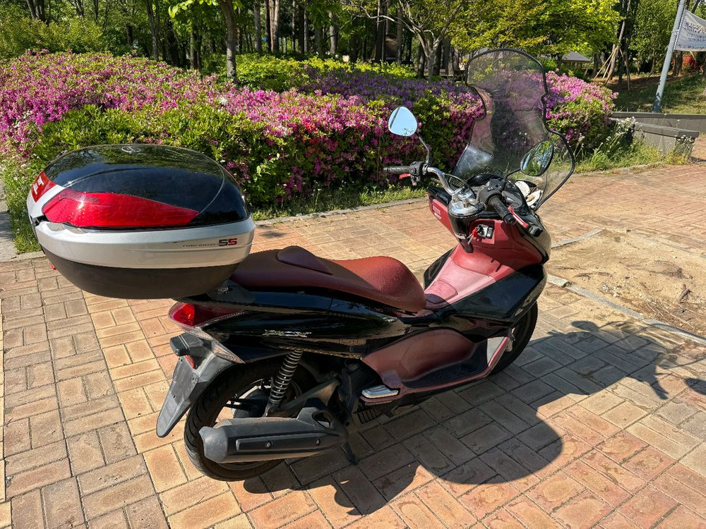 혼다 pcx125 14년식 최상급 판매합니다 이미지