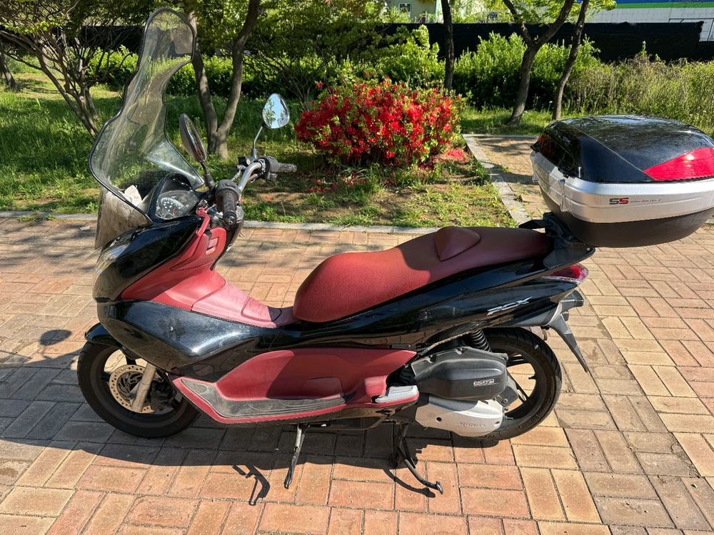 혼다 pcx125 14년식 최상급 판매합니다 이미지