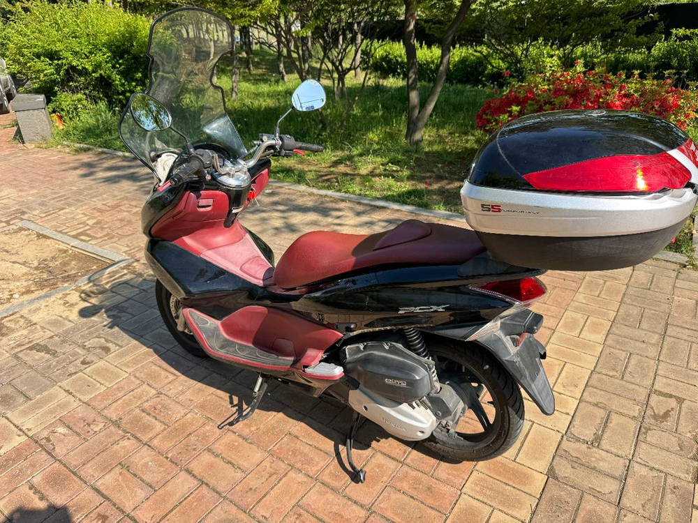 혼다 pcx125 14년식 최상급 판매합니다 이미지
