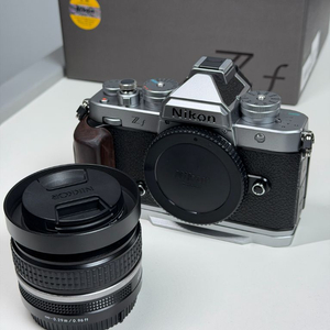 니콘 zf 실버 40mm se 키트 미러리스 이미지