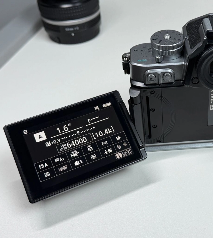 니콘 zf 실버 40mm se 키트 미러리스 이미지