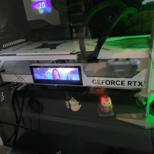 RTX 4080 SUPER 화이트 불칸 그래픽 카드 팔아요 이미지