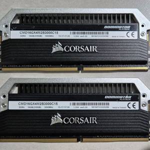 CORSAIR DDR4 16GB(8X2) 3000 CL15 Dominator Platinum 커세어 도미 이미지