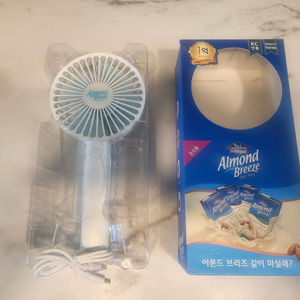 [핸디선풍기] 아몬드브리즈 USB 미니 휴대용 선풍기 미사용 제품 이미지