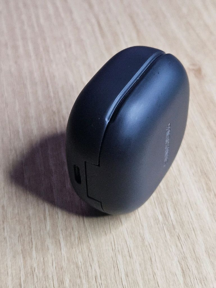갤럭시 버즈2프로 그라파이트 충전본체 SM-R510 이미지