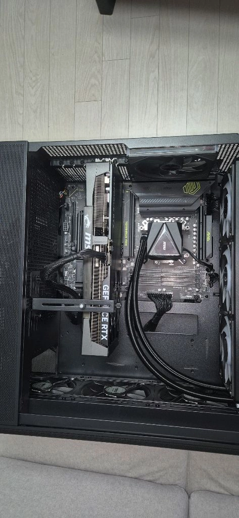 9800x3d 5070ti 완본체 팝니다 (구매 26-4-27) 이미지