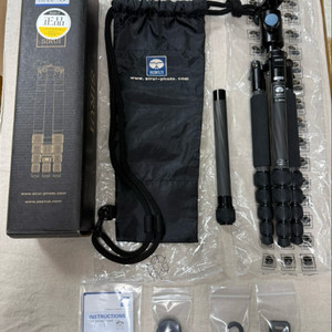시루이 카본 삼각대 T-025X 판매합니다. 이미지