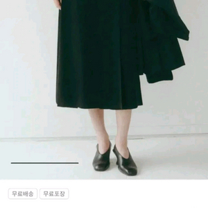 르베이지 새틴 언발란스 헴스커트 79-100표기 2025년제품 이미지